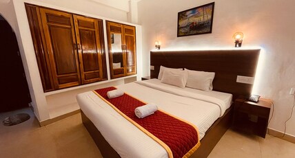 Golden Sands Beach Resort Room Type - Deluxe Ac Room With Balcony