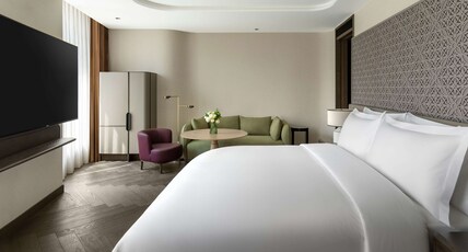 Conrad Urumqi Room Type - KING PREMIUM EXECUTIVE RM