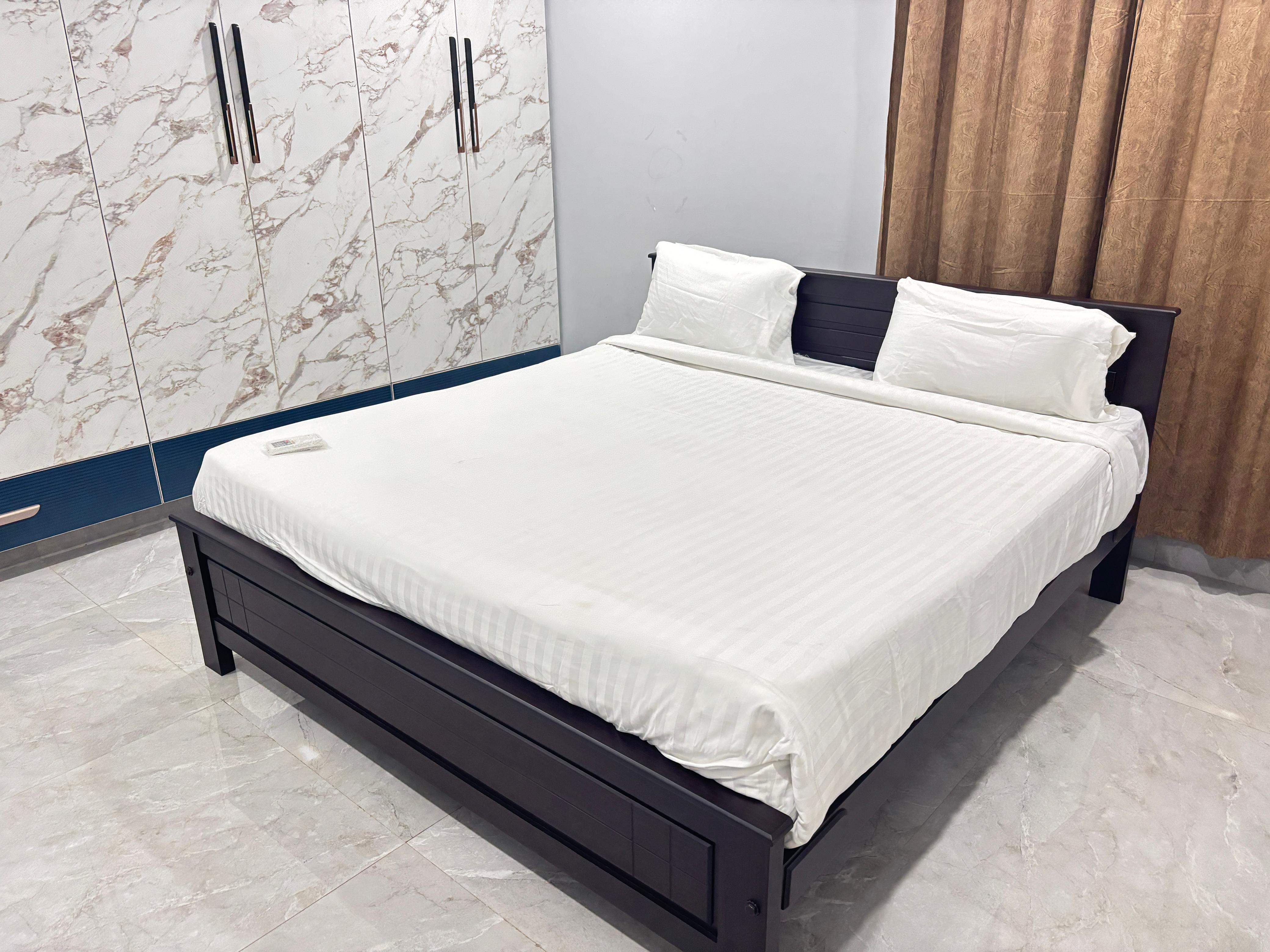 Jayalakshmi Villa's & Homestay - Tap to explore photos