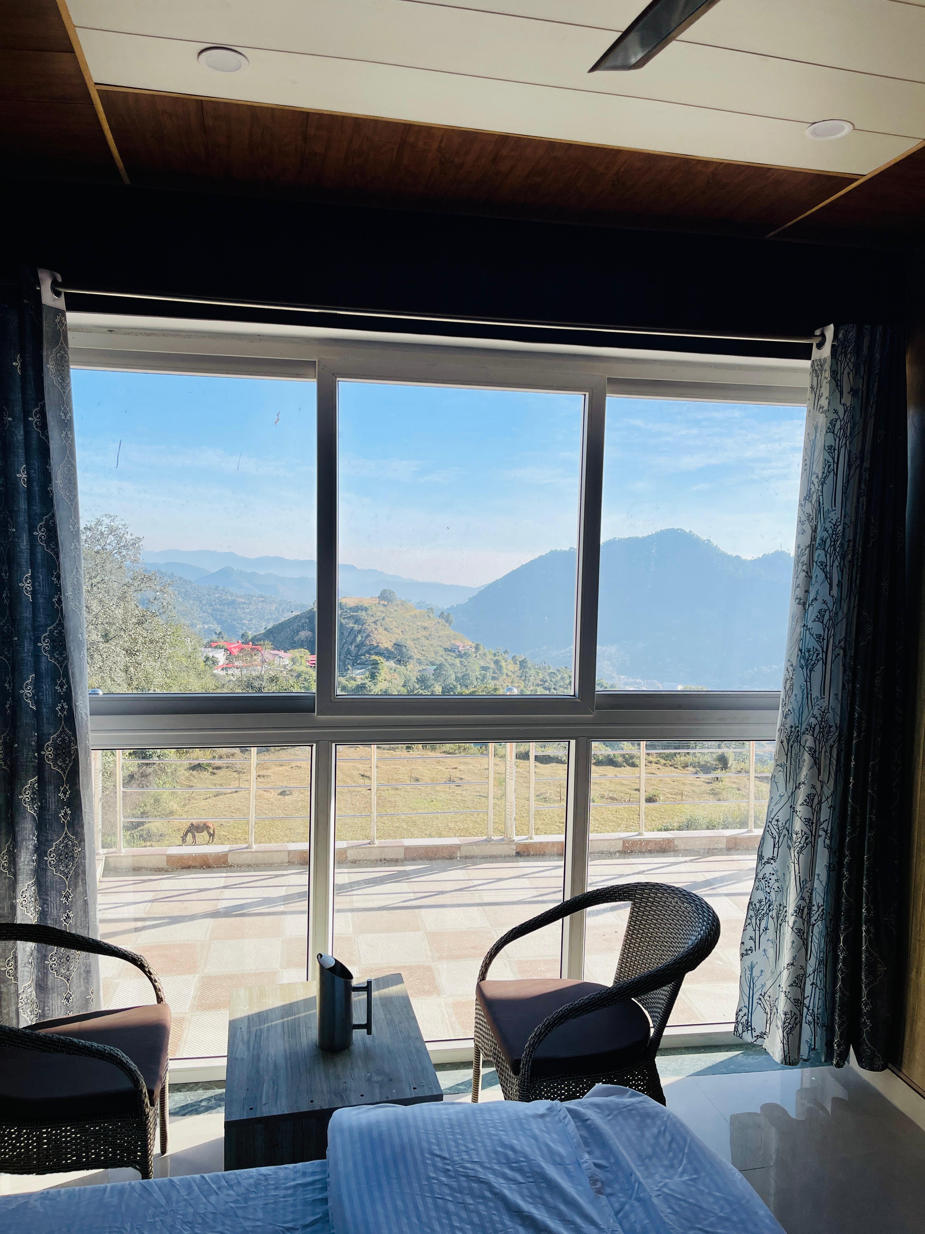 Hotel Vacations Inn - Tap to explore photos