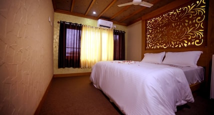 Kerala Boathouse Room Type - Night Stay with Morning Cruise In Sharing Houseboat Check In 6 PM Check Out 09 AM Kerala Boathouse Room Type - Night Stay with Morning Cruise In Sharing Houseboat Check In 6 PM Check Out 09 AM