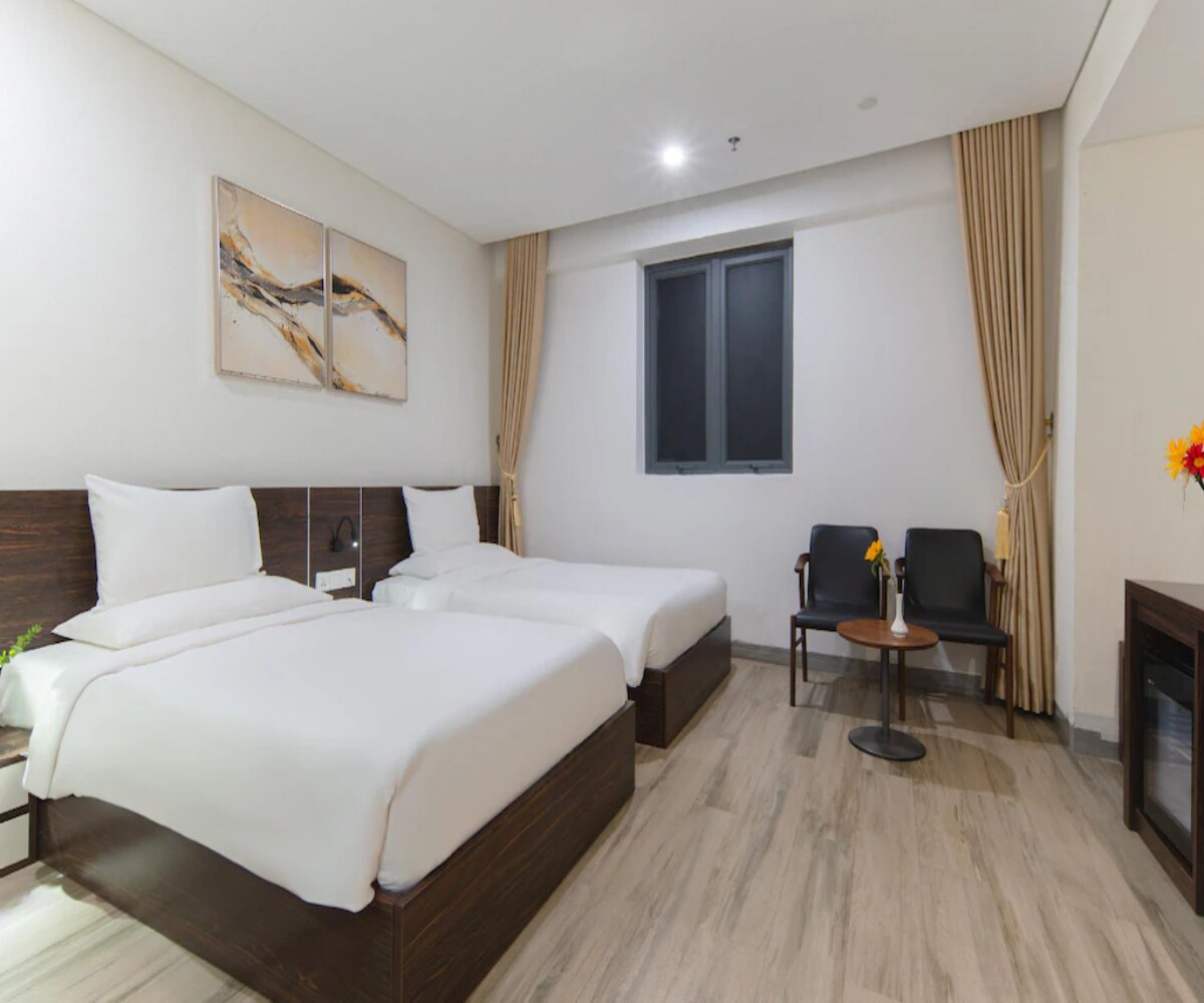 Emerald Bay Hotel and Spa Nha Trang - Tap to explore photos