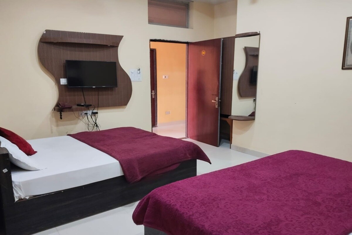 Hotel The Bliss Home Stay - Tap to explore photos