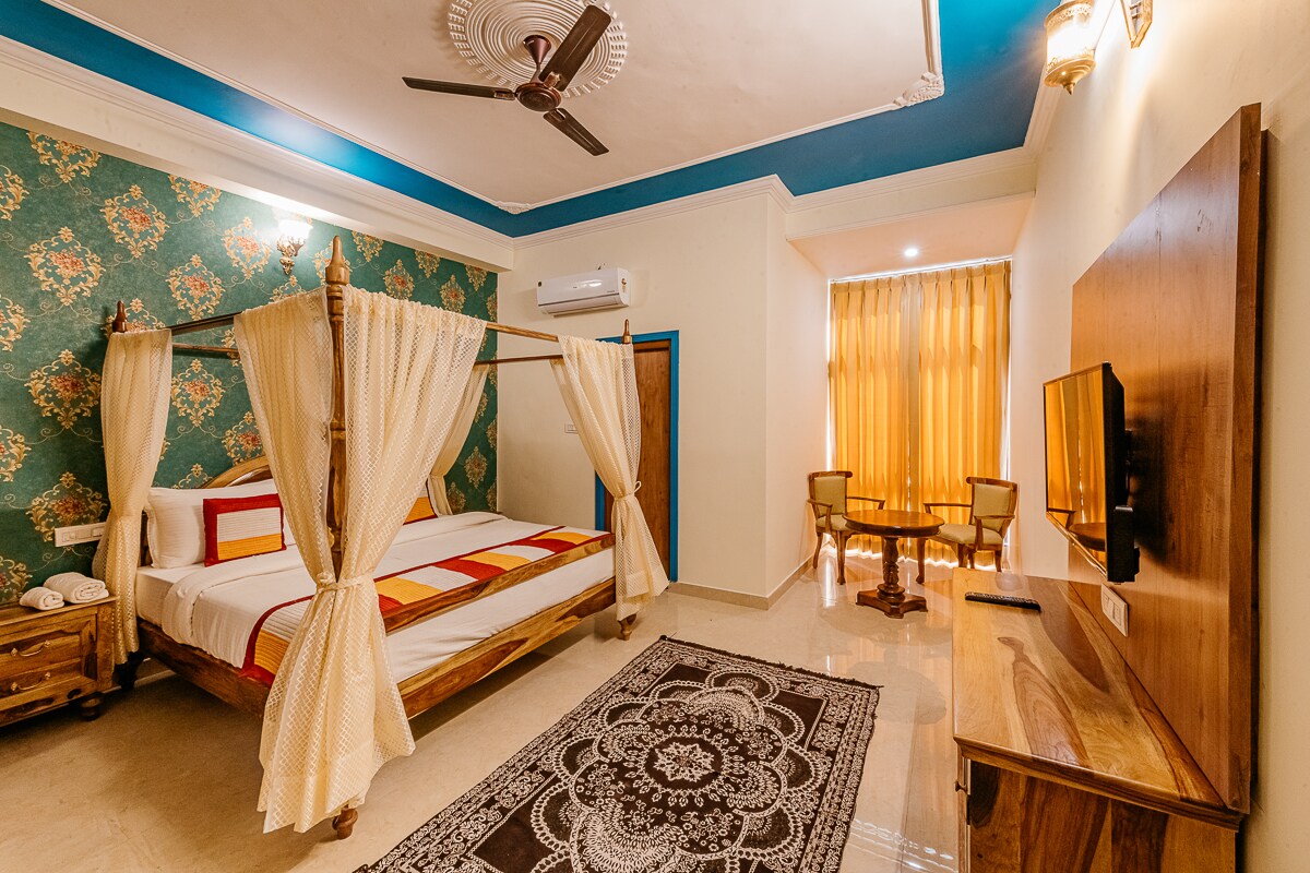 Hotel Aditya Palace - Tap to explore photos