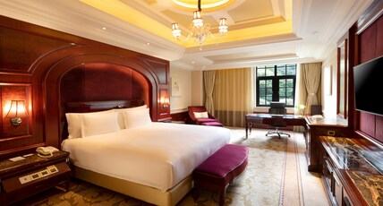 InterContinental Shanghai Ruijin Room Type - 1 King Premium Club Lounge Access