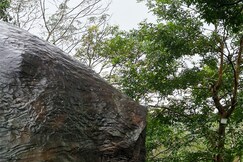 Rock Cave HomeStay - Mamalakandam