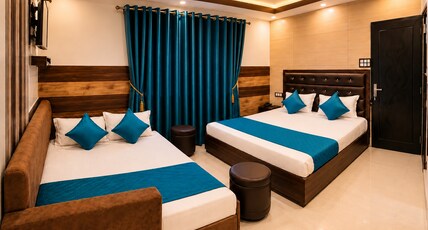 Hotel Famous Room Type - Deluxe Family AC Room