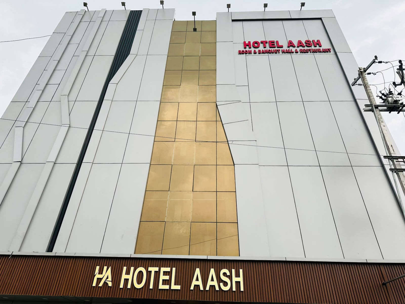 HOTEL AASH - Tap to explore photos