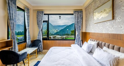 Heavenly Retreat, Shangarh Room Type - Junior Suite with Mountain View