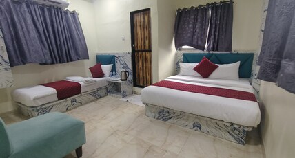 Hotel Glow Star Room Type - Triple Room