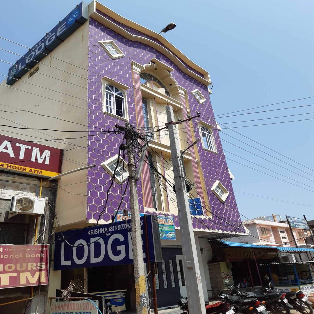 HOTEL NEW KRISHNA LODGE - Tap to explore photos