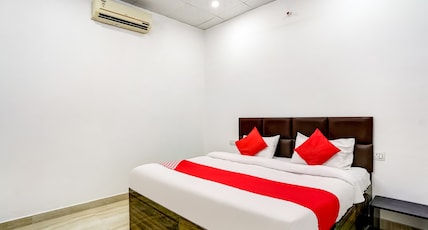 Hotel O Aashirvad Room Type - Classic