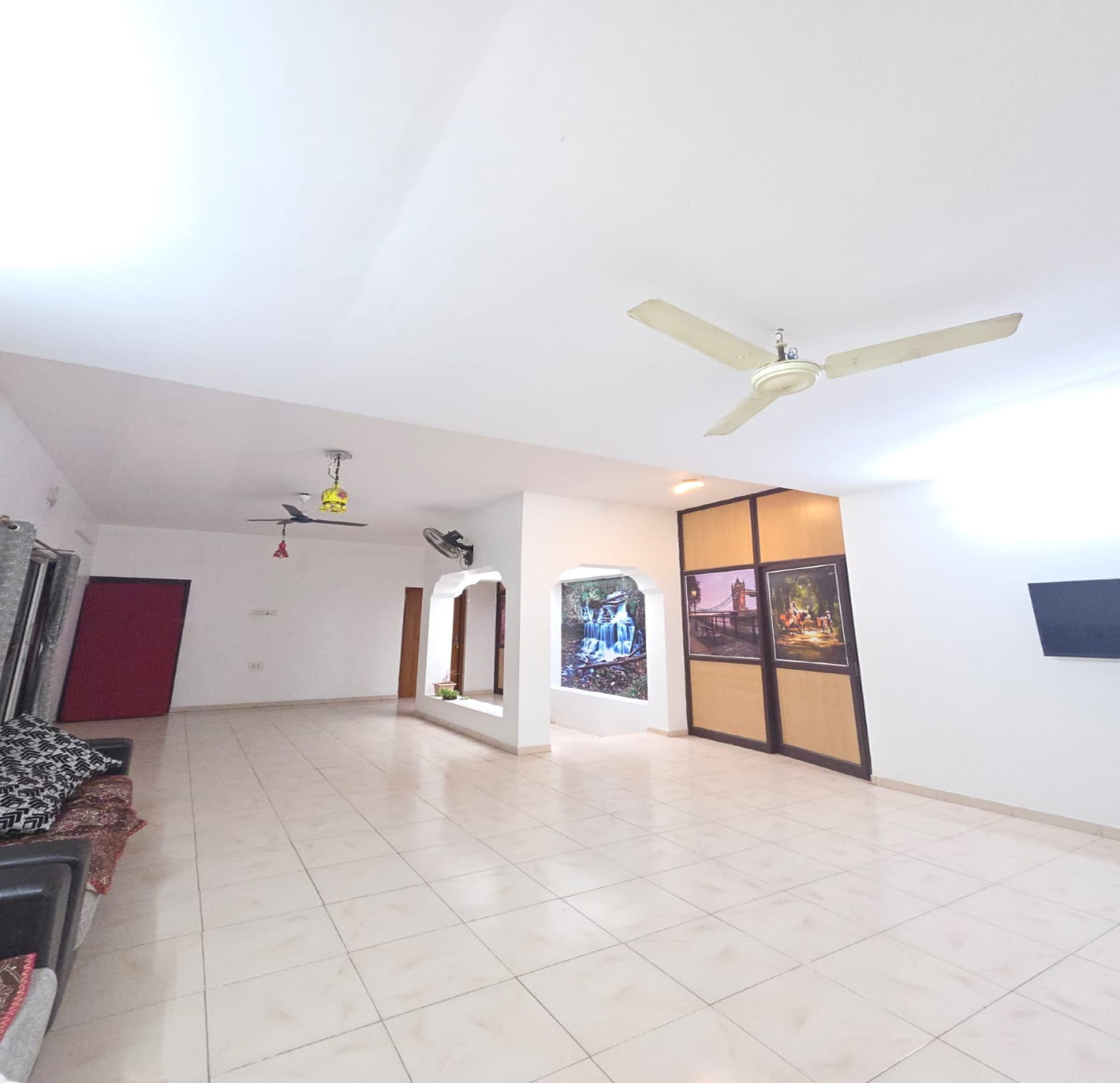 Haraa Homestay - Tap to explore photos