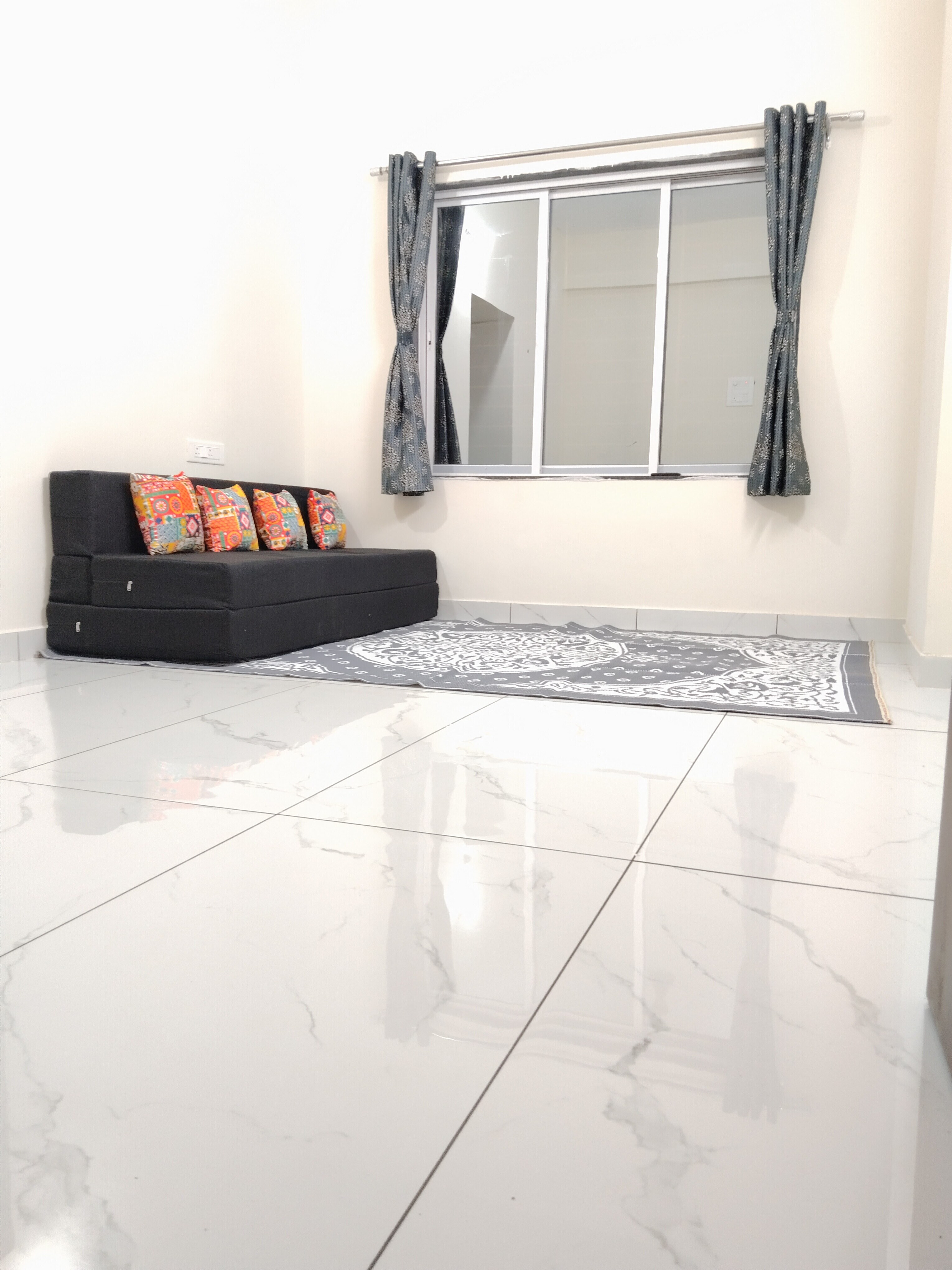 Leo's Den 1BHK in Ratnagiri City - Tap to explore photos