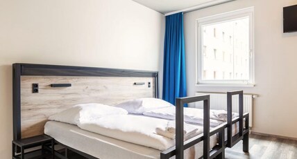 a&o Berlin Hauptbahnhof Room Type - Twin Room for Single Use