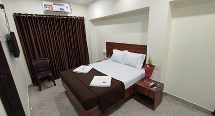 Dwarka Executive Room Type - Deluxe AC