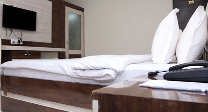 HOTEL BAGHBAN PALACE Room Type - Deluxe Room