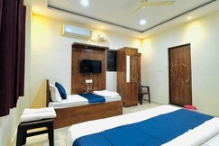 Hotel JMK Grand I Luxury Rooms Near Kashi Vishwanath