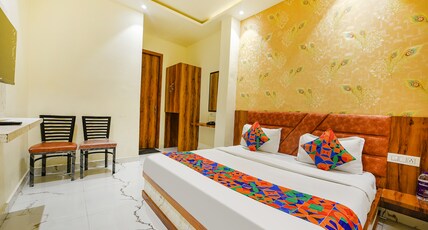 FabHotel DM Residency Room Type - Deluxe Room