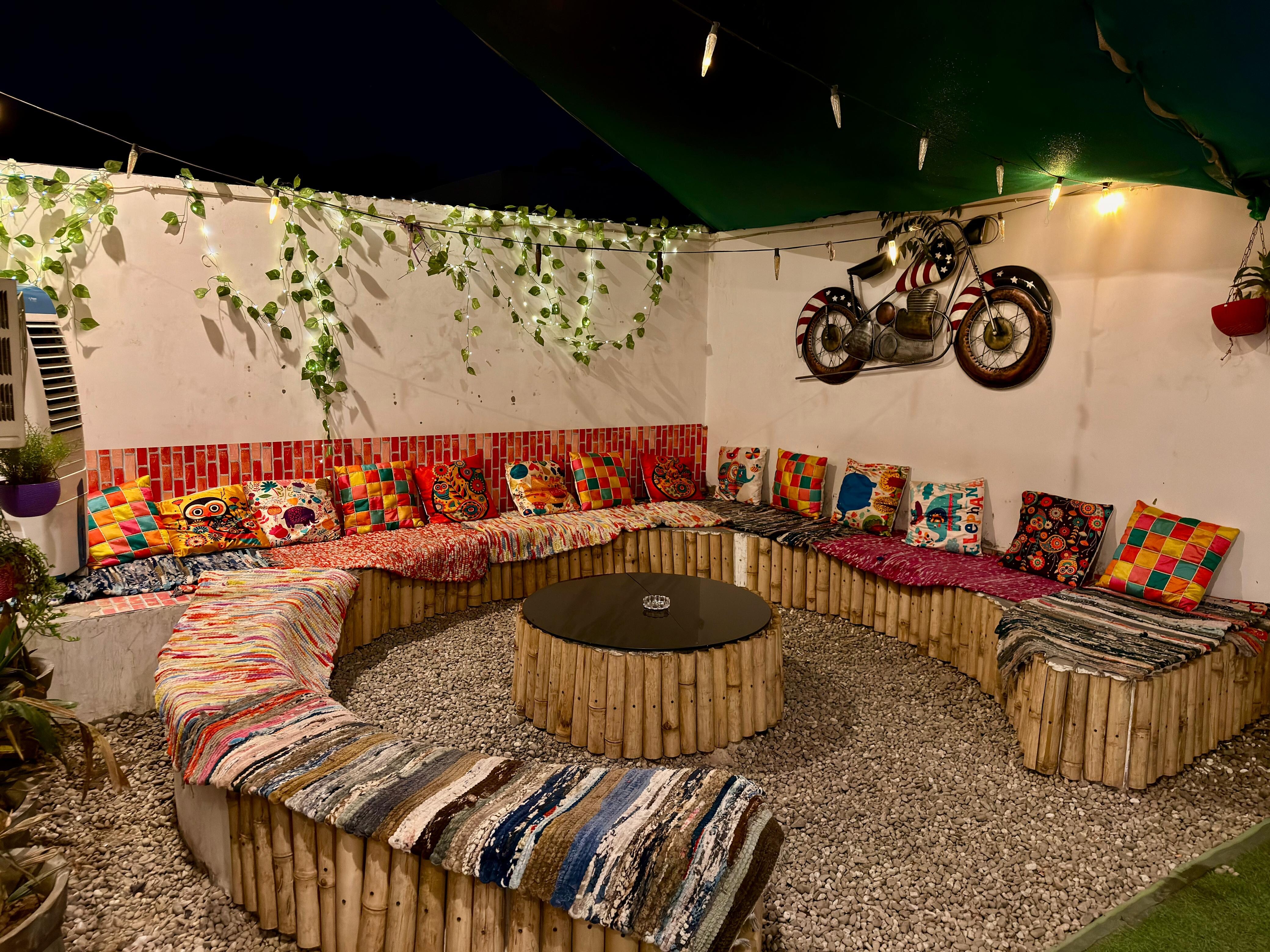 The Happy Hangout Luxe Stay - Tap to explore photos