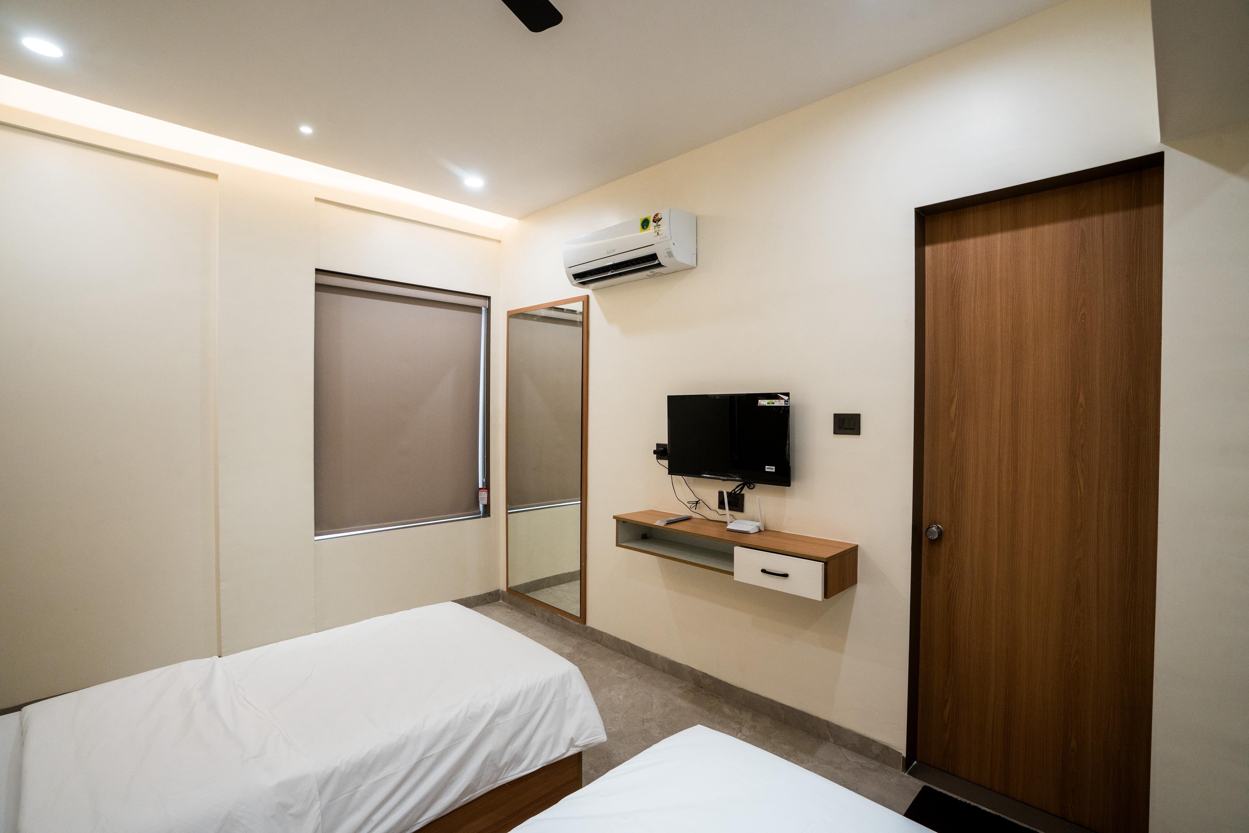 CHINTAMANI LODGING - Tap to explore photos