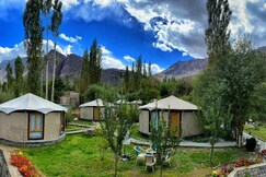 mystique meadows earth homes