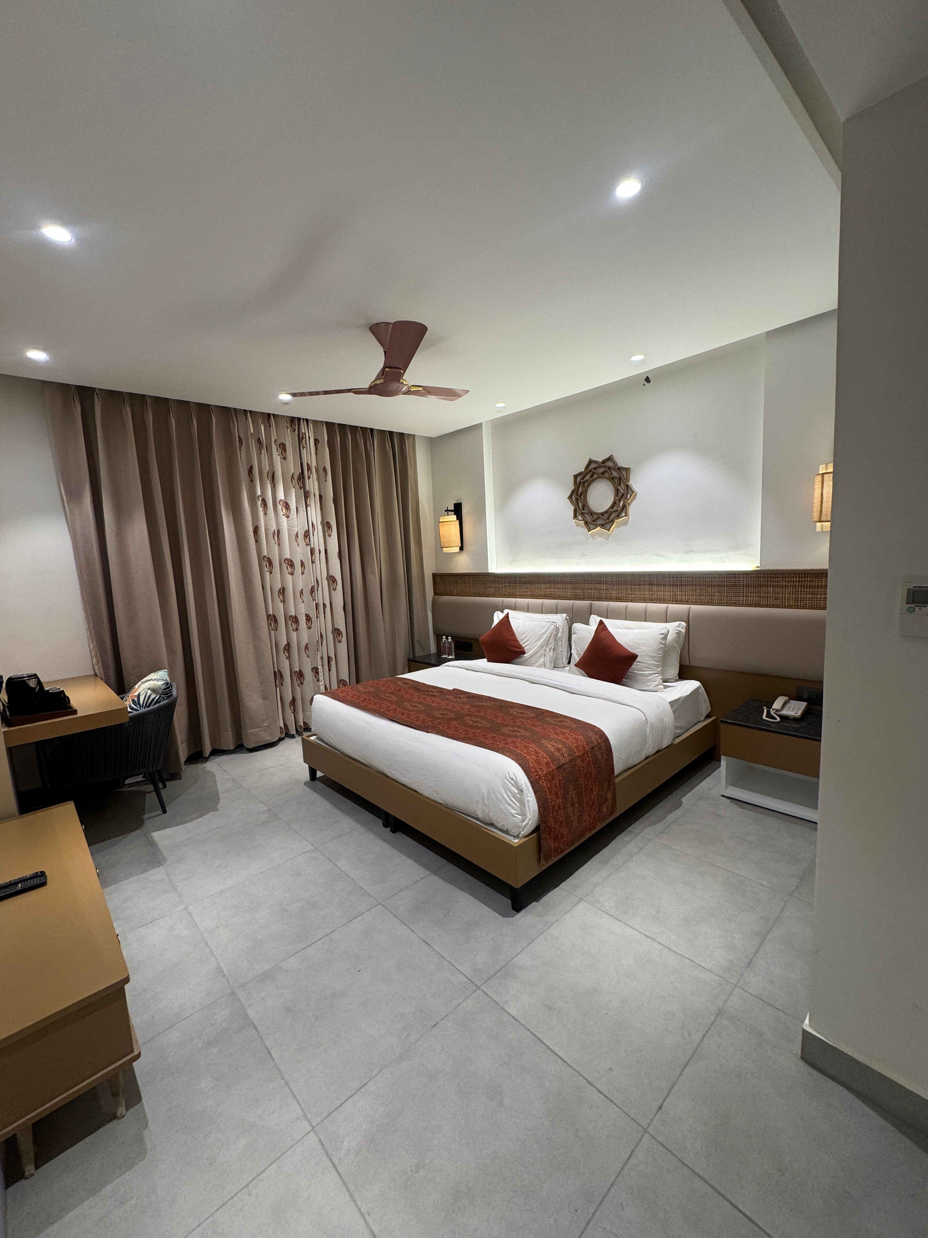 Hotel divine oak stay - Tap to explore photos