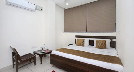 Hotel Noor Plaza Room Type - Bedroom 4