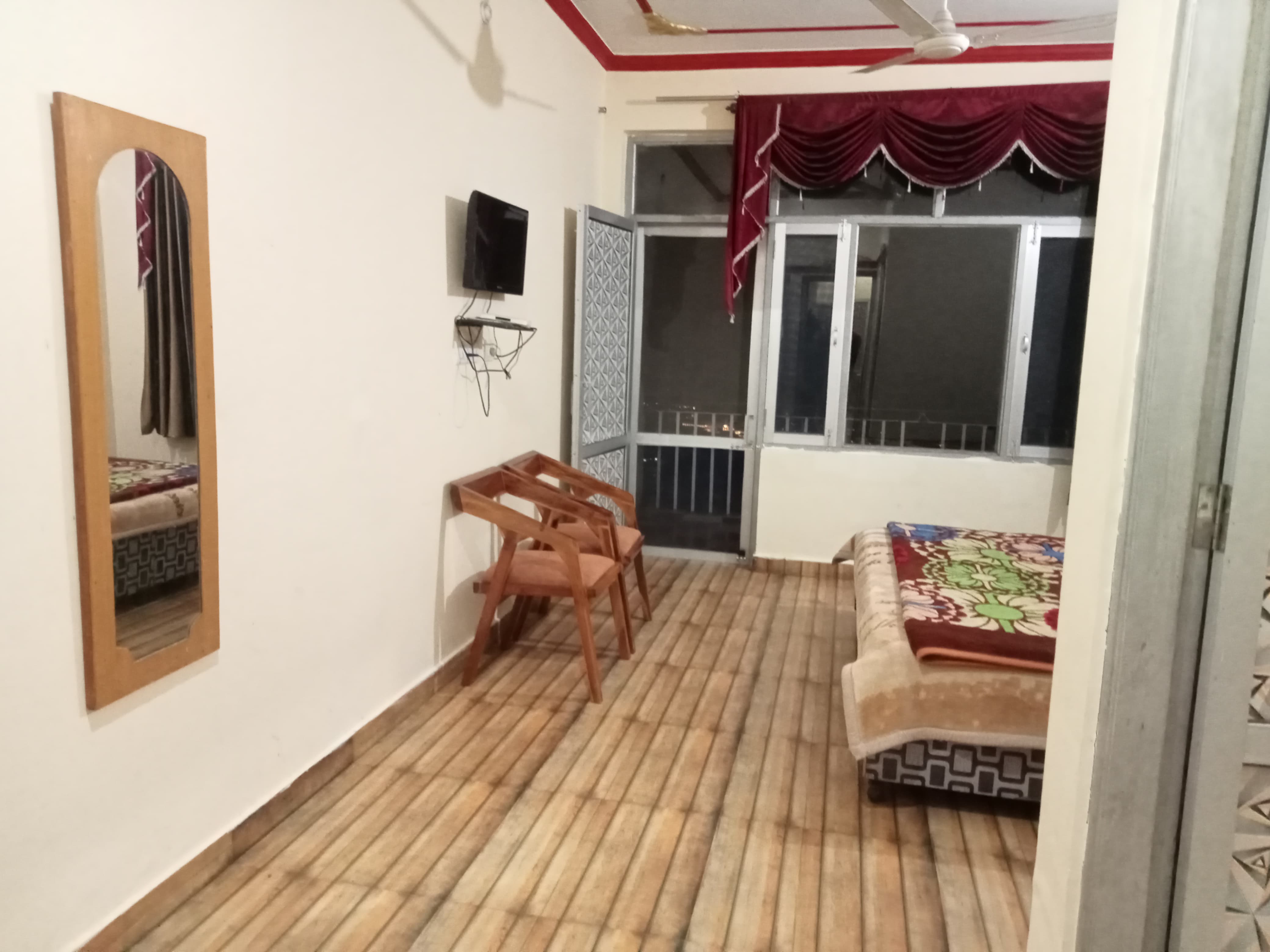 2RK Family Suites in Mcleod Ganj - Tap to explore photos