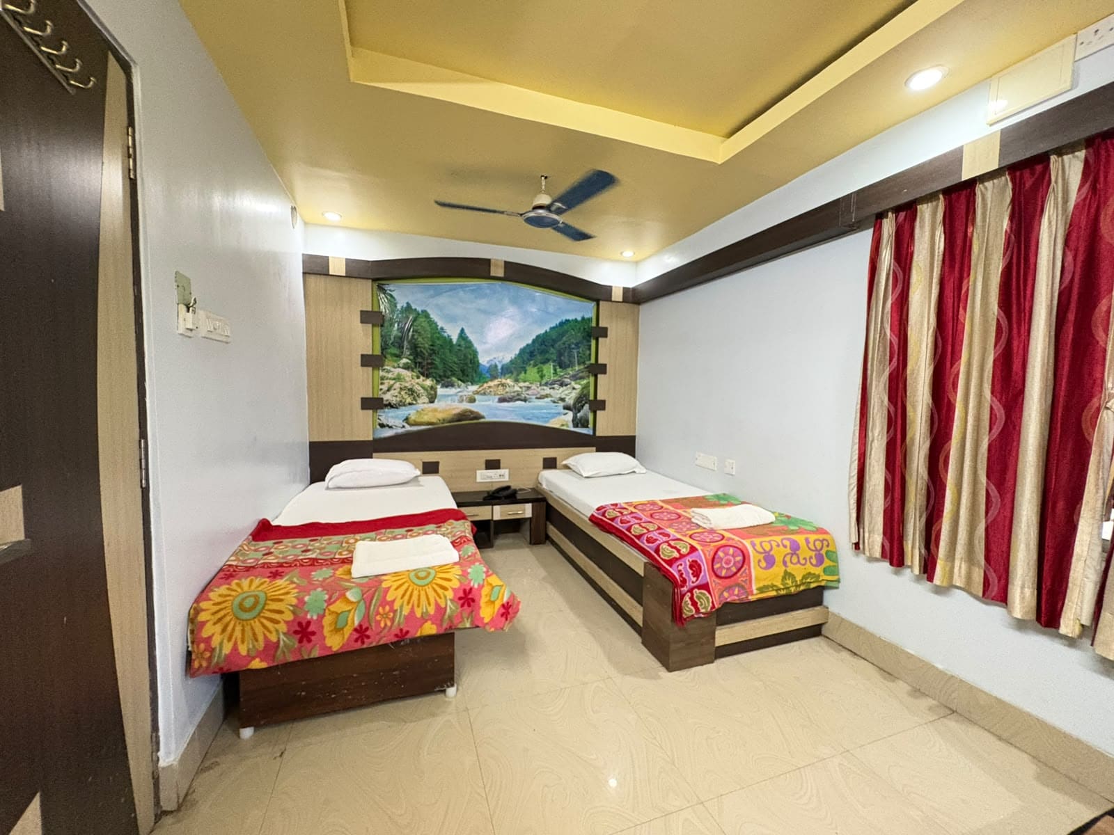 HOTEL SRIKRISHNA INTERNATIONAL - Tap to explore photos