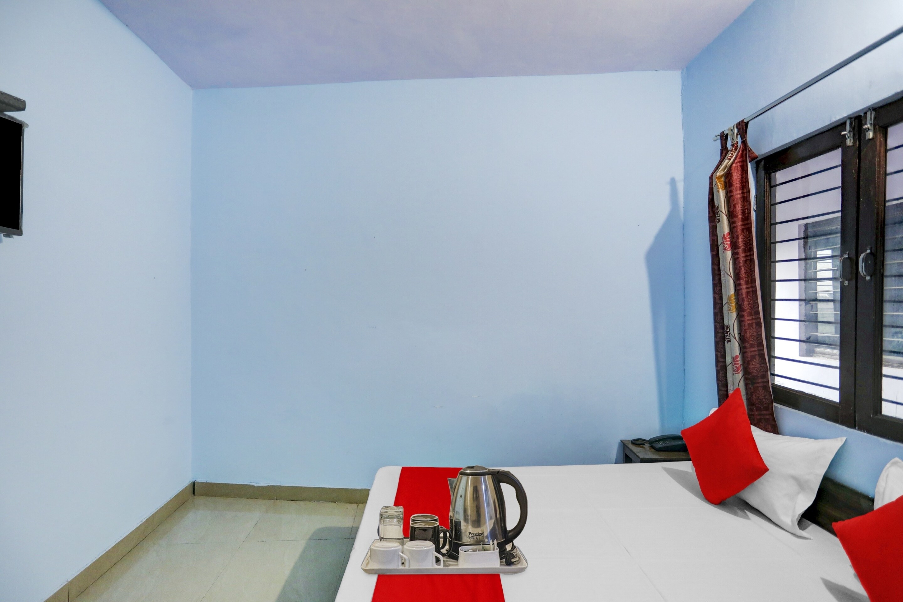 Hotel O G P Guest House - Tap to explore photos