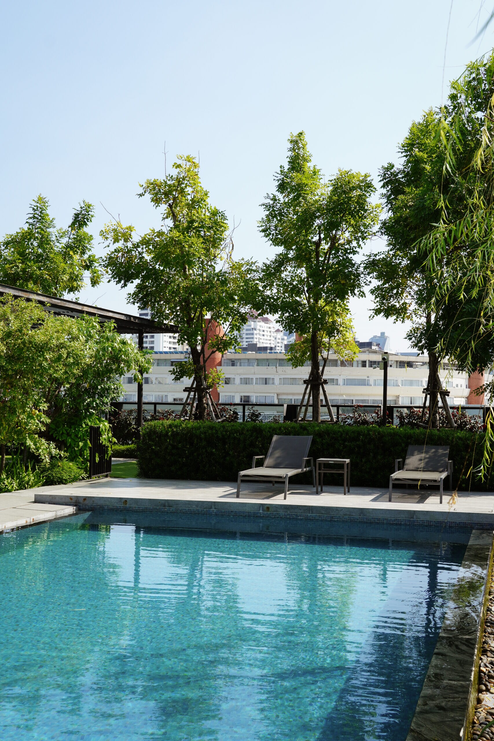 Walton Suites Sukhumvit - Tap to explore photos