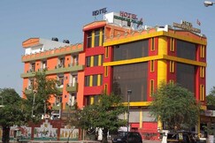Hotel Manohar Palace