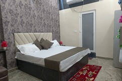 hotel aarna pearl
