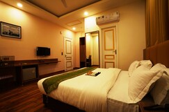 Hotel Evora,NSP-Near Punjabi Bagh