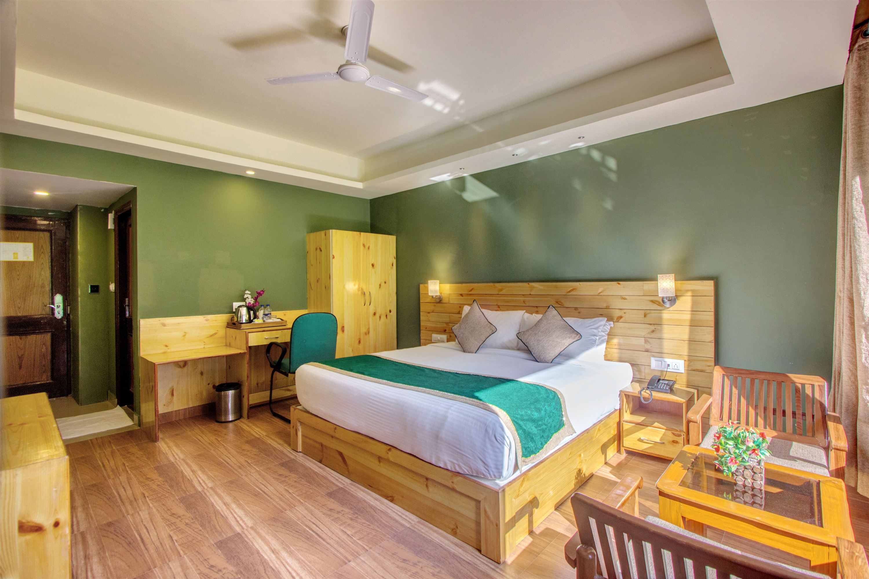 Aeraki Hotels Manali - Tap to explore photos