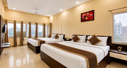 Raj Darbar Amritsar Room Type - Deluxe Room