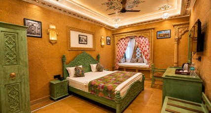 Garh Adhiraj A Luxurious Boutique Haveli Room Type - Royal Heritage Room