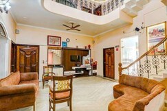 Hotel Raka, Prayagraj