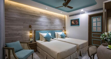 Icon Saigon LifeStyle Design Hotel Room Type - Deluxe Twin (Internal Window) + Free Afternoon Tea