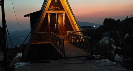 A frame StarGazing chalet Glass roof Jacuzzi Room Type - A shape cabin private jacuzzi