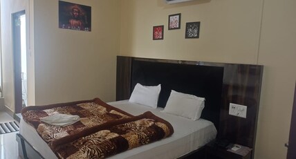 HOTEL PARAMOUNT Room Type - DELUXE AC HOTEL PARAMOUNT Room Type - DELUXE AC