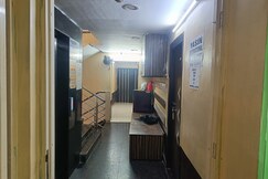 YASIN INTERNATIONAL GUEST HOUSE