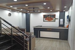 Hotel Lords Paradise