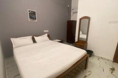 FabHotel Redmoon Residency Elite