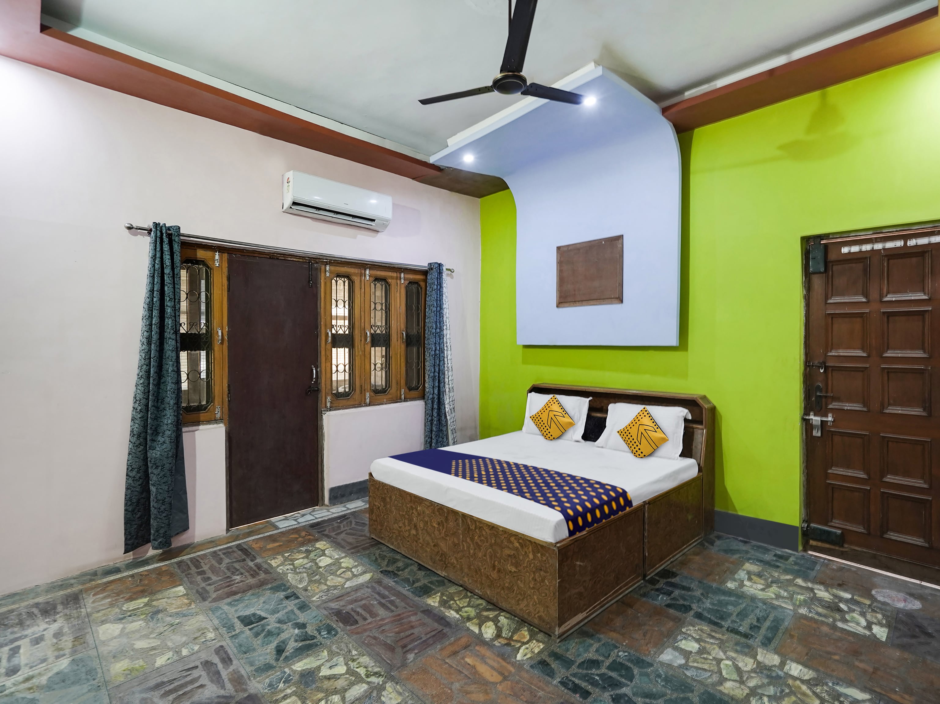 Hotel O Blue Moon Hotel - Tap to explore photos