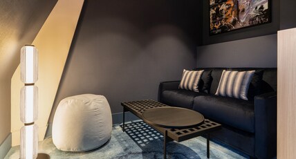 Crowne Plaza Paris Republique Room Type - Eiffel tower view Duplex Junior Suite Crowne Plaza Paris Republique Room Type - Eiffel tower view Duplex Junior Suite