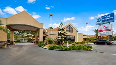 Best Western Orlando West - Tap to explore photos