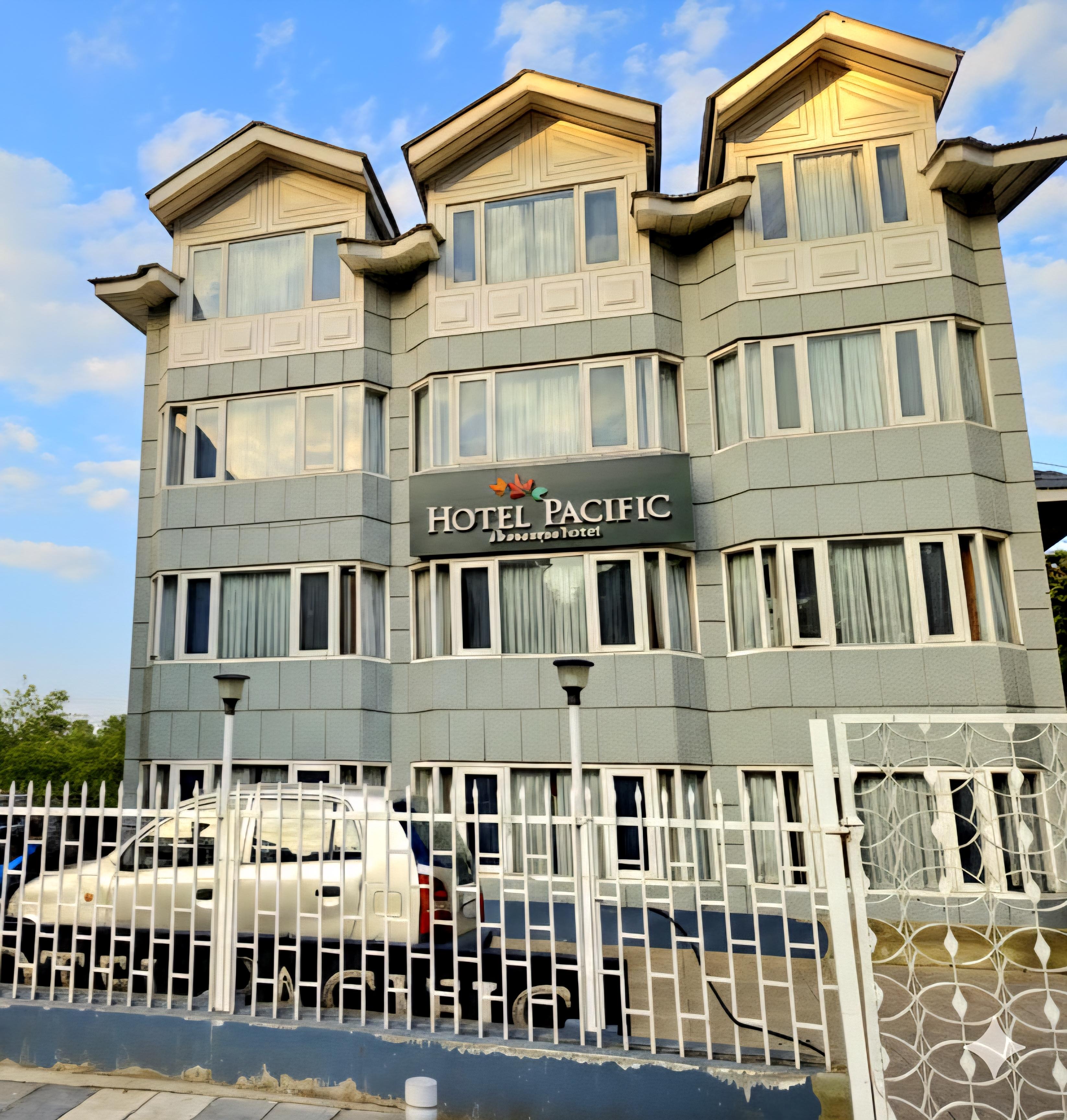 Hotel PACIFIC - A Boutique Hotel nearby Dal Lake - Tap to explore photos