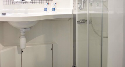 ibis budget Lunel Porte de Camargue Room Type - Standard Twin room with 2 single beds